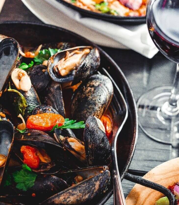 seafood and wine dinner