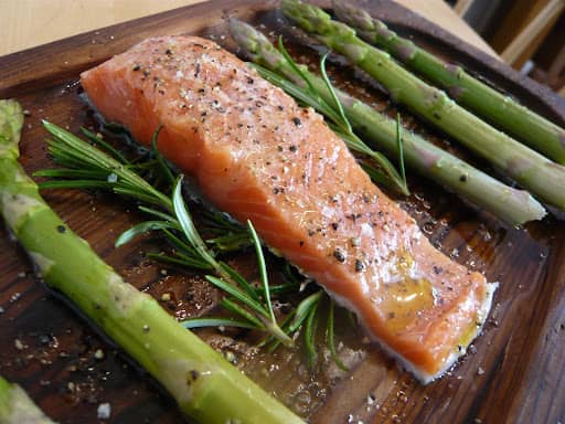 baked salmon with asparagus